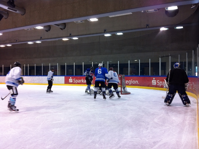 tl_files/Bilder Nachwuchs/Jugend/Vorbereitung 2014-15 --- Training/DNL - Training 20140806 - 1.jpg